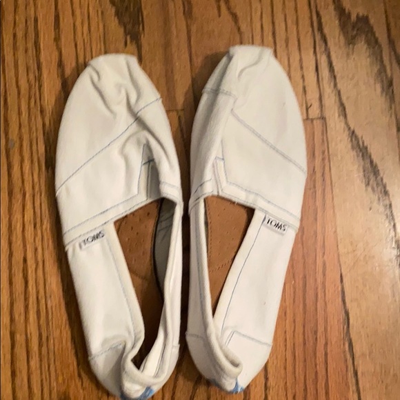 toms canvas flats